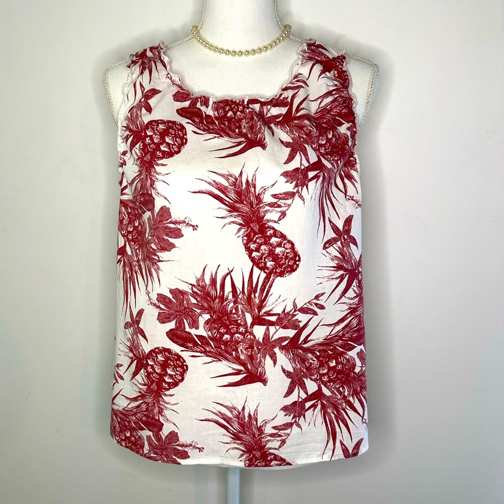 Ana women’s size L island print tank with V open back.
